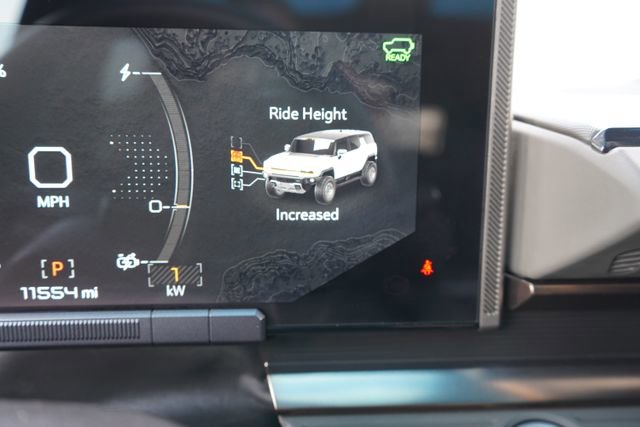 Used 2024 GMC Hummer EV 3X w/ LPO, Illumination Package image 64