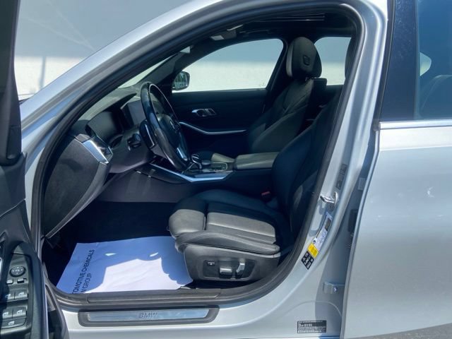 Used 2019 BMW 330i xDrive Sedan w/ Driving Assistance Package AWD/4WD image 10