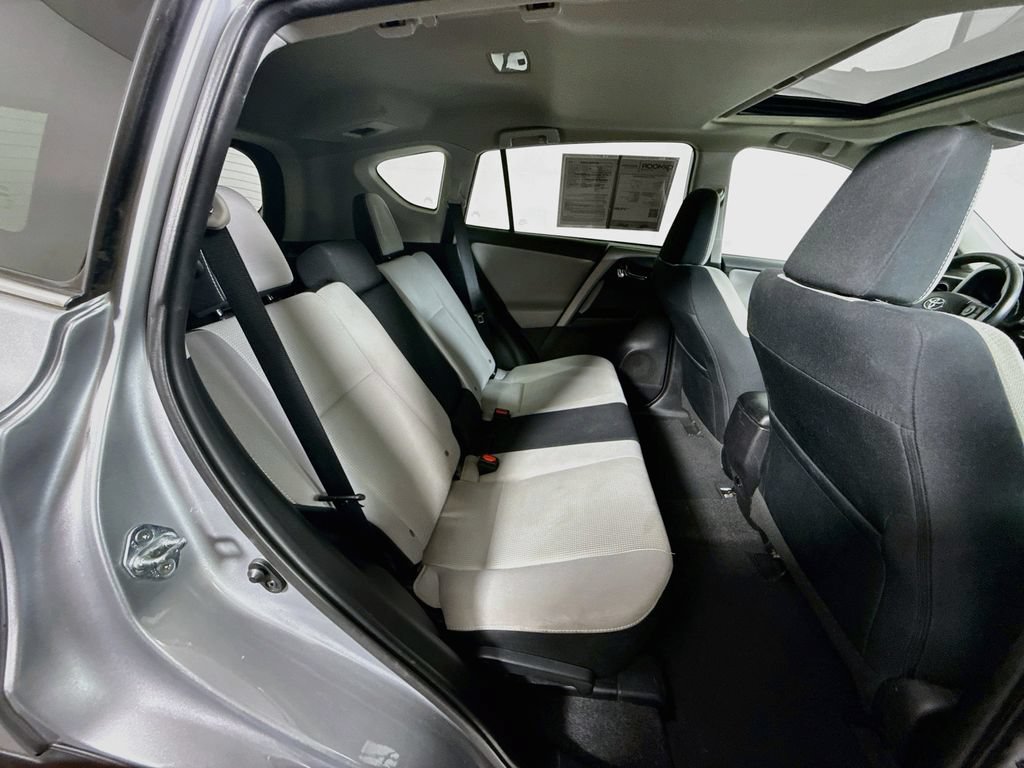 Used 2016 Toyota RAV4 XLE w/ Convenience Package FWD image 25