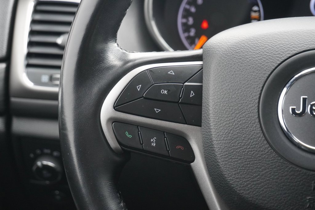 Used 2022 Jeep Grand Cherokee Laredo X image 17