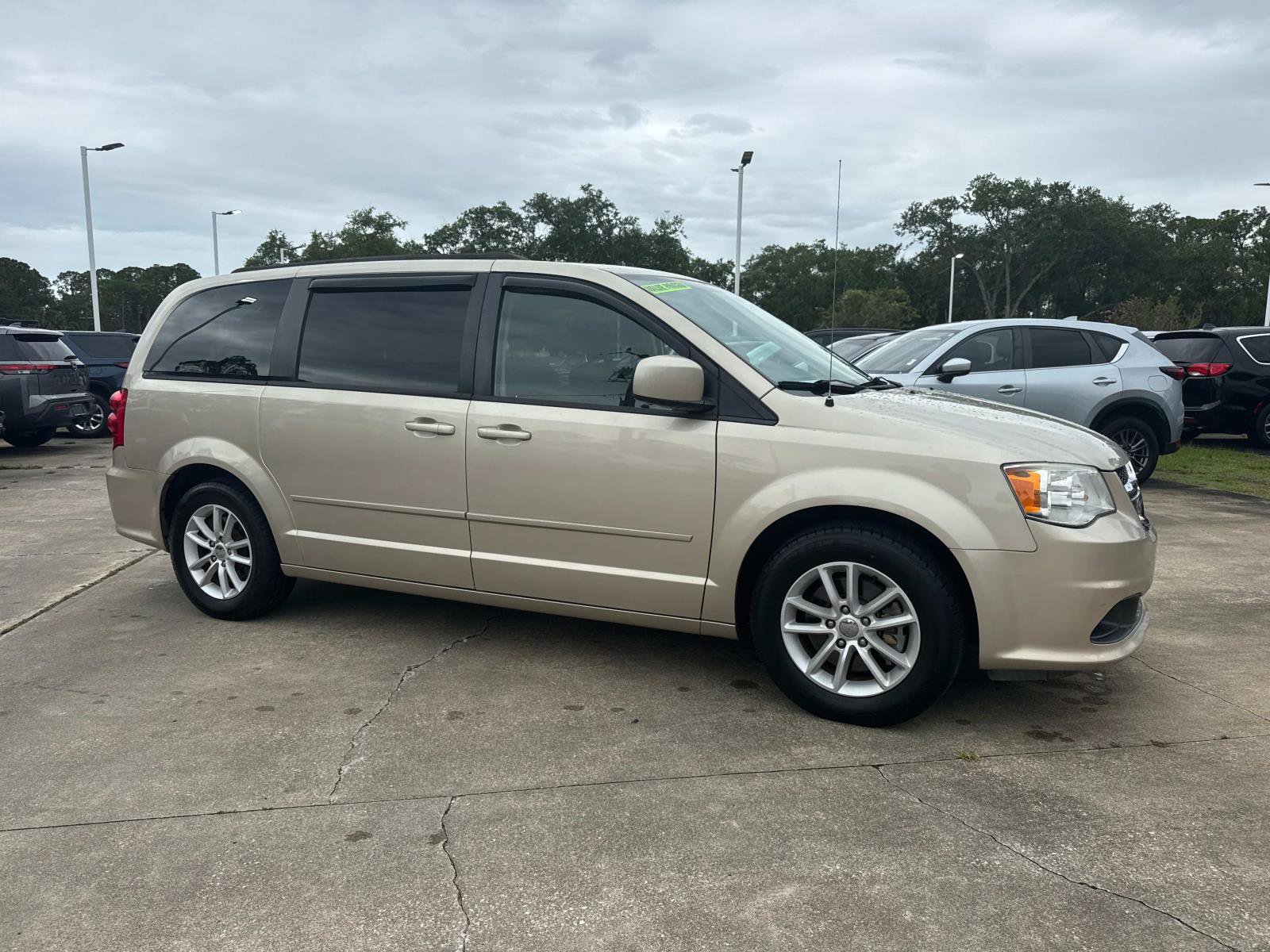 Used 2015 Dodge Grand Caravan SXT
