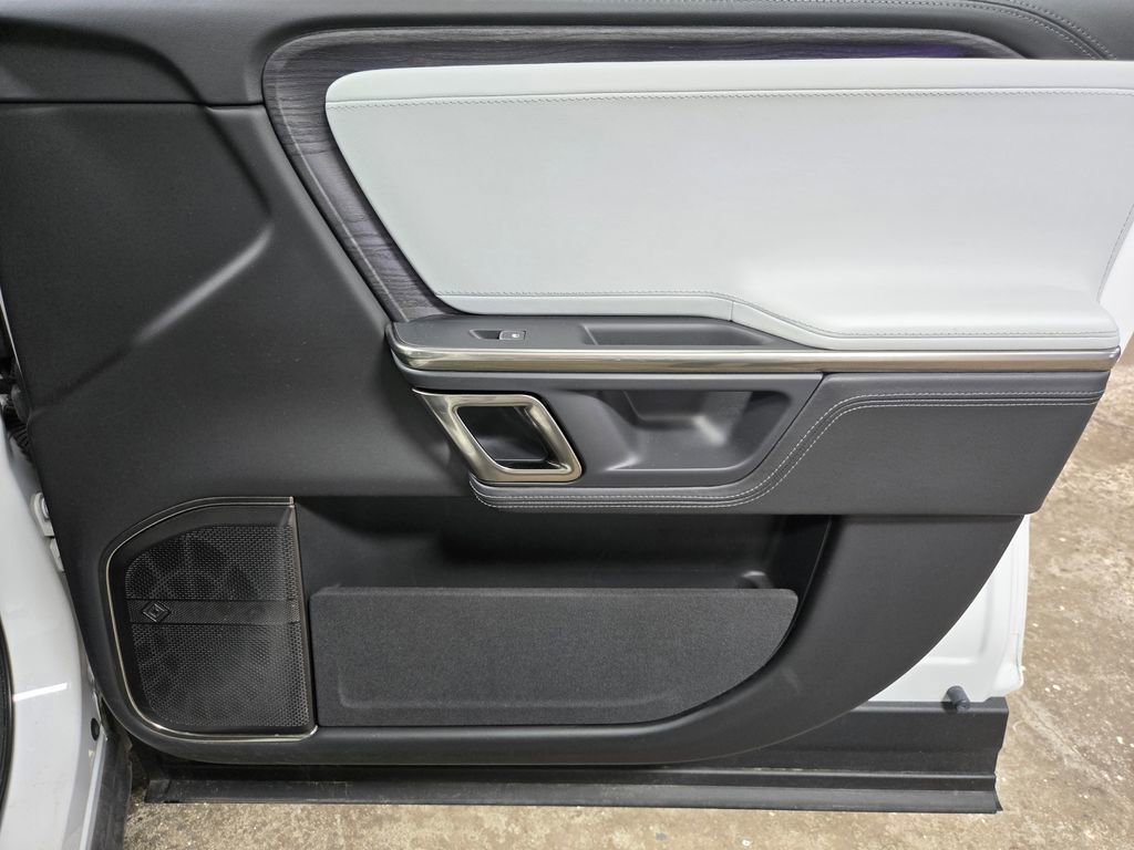 Used 2023 Rivian R1S Launch Edition image 55