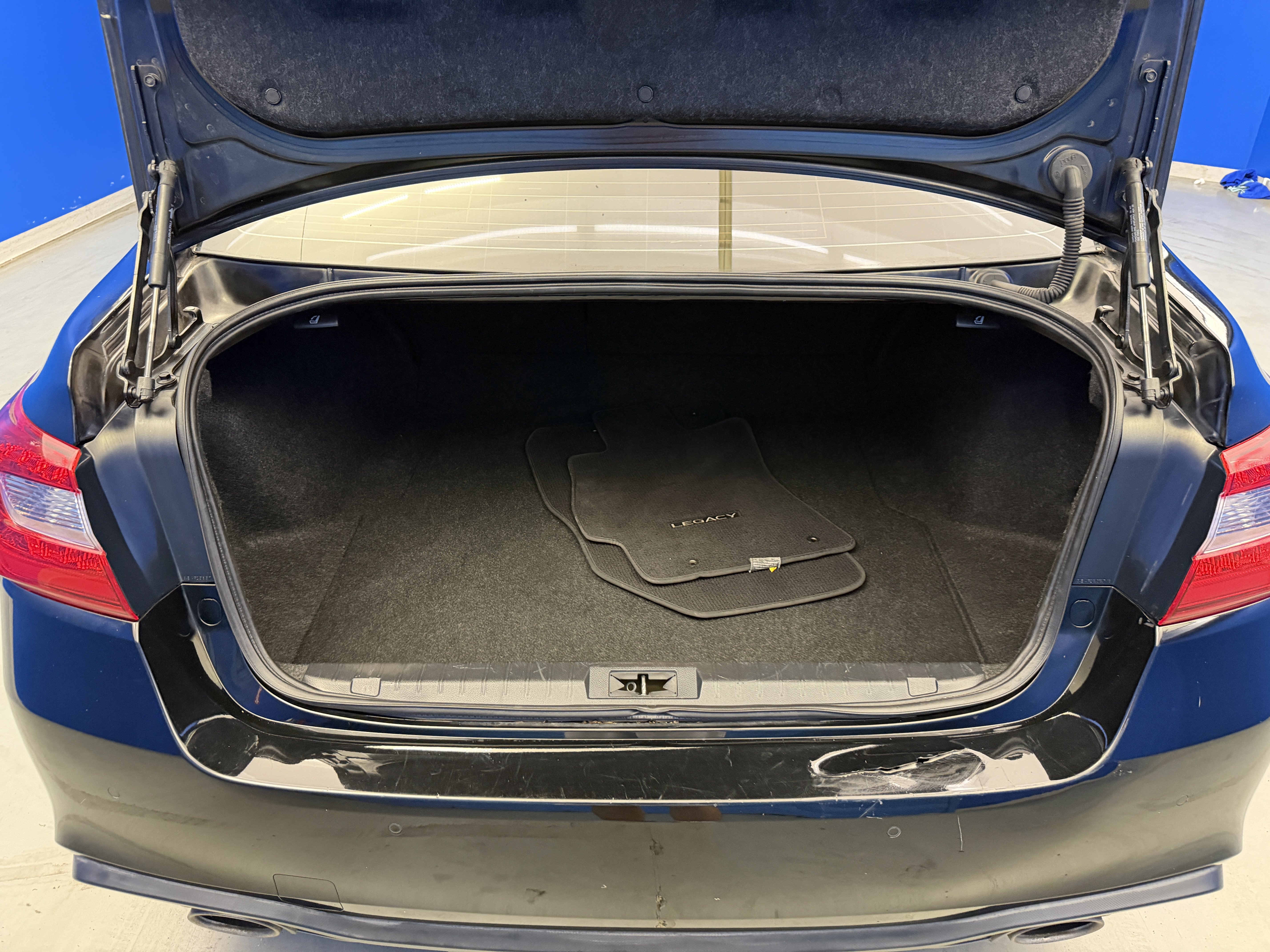 Used 2019 Subaru Legacy 3.6R Limited AWD/4WD image 29