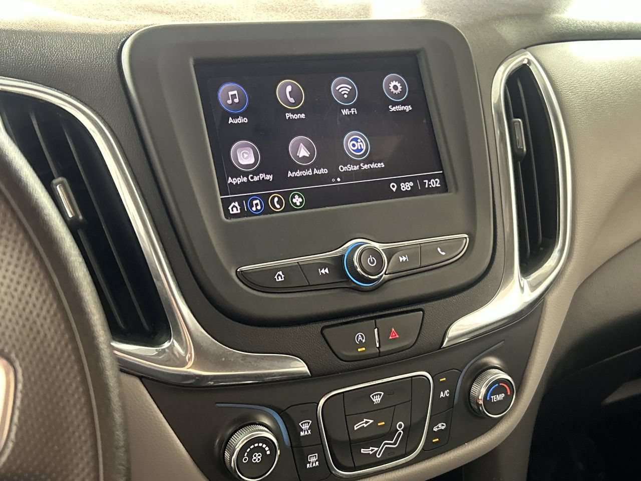 Used 2024 Chevrolet Equinox LS w/ LS Convenience Package FWD image 16