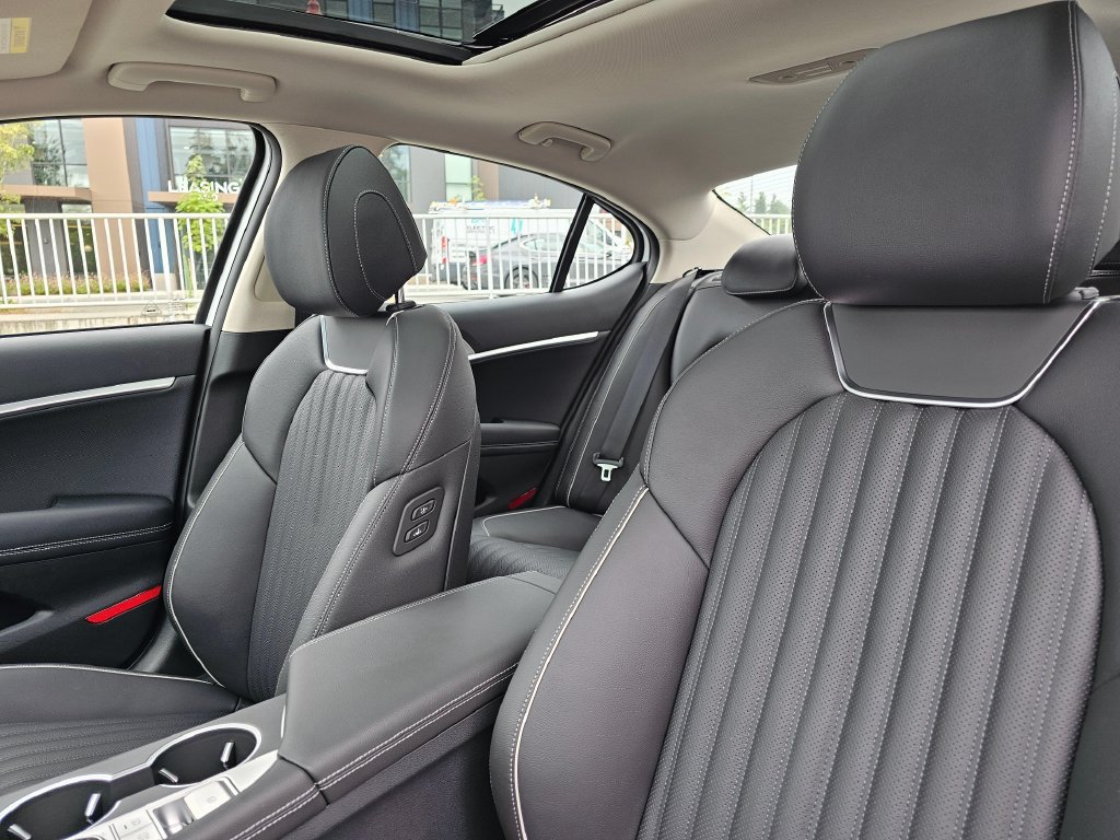 Certified 2026 Genesis G70 2.5T Prestige AWD/4WD image 22