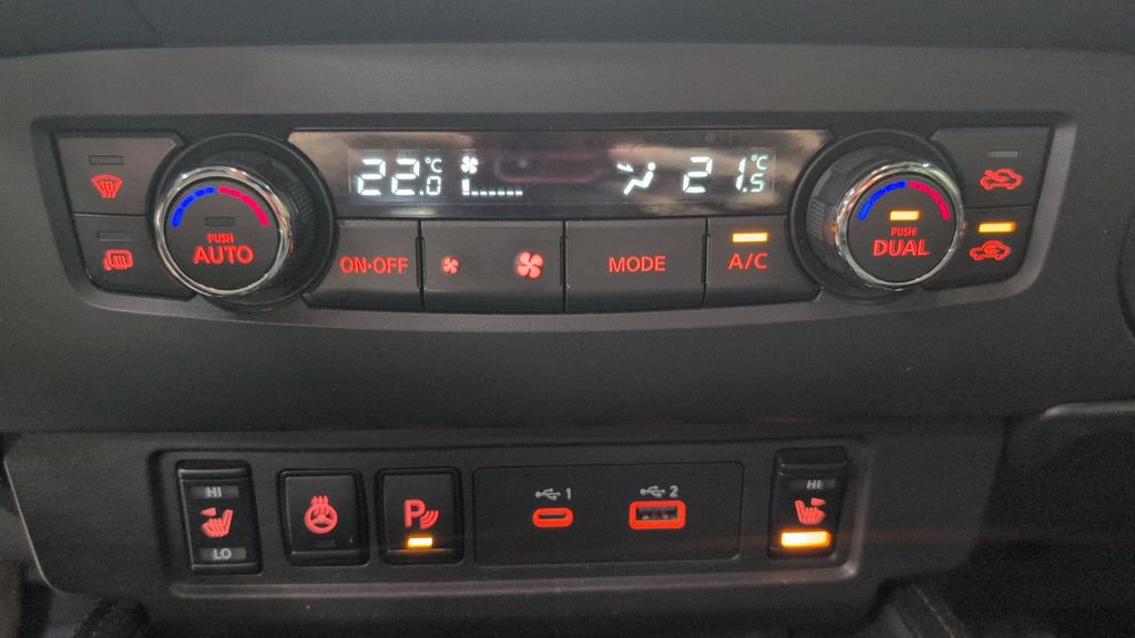 Used 2022 Nissan Frontier PRO-4X AWD/4WD image 14