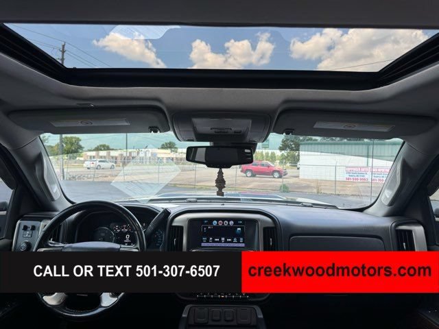 Used 2019 GMC Sierra 2500 Denali w/ Duramax Plus Package AWD/4WD image 14