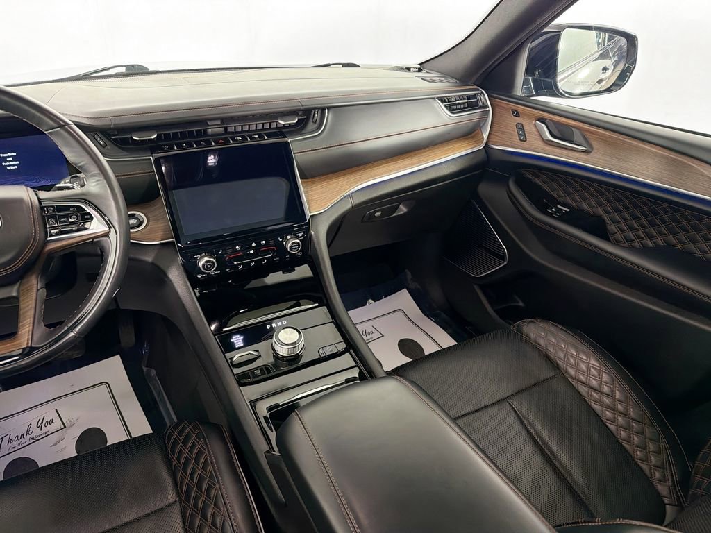 Used 2021 Jeep Grand Cherokee L Summit w/ Luxury Tech Group V image 25