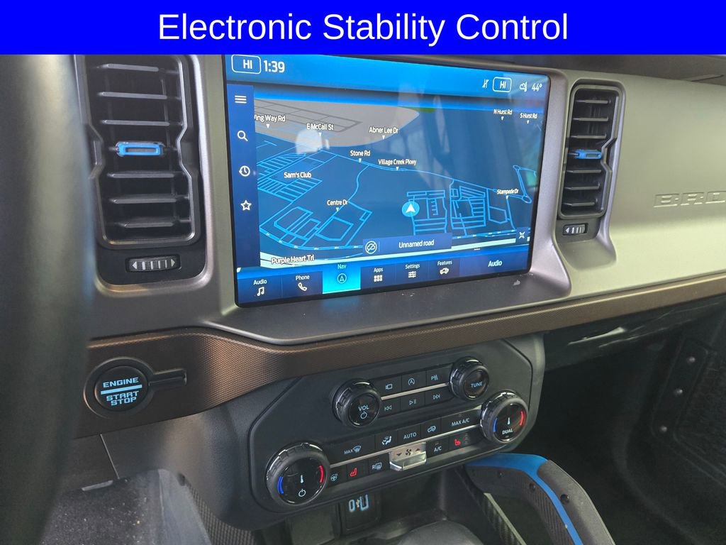 Used 2022 Ford Bronco Outer Banks image 18