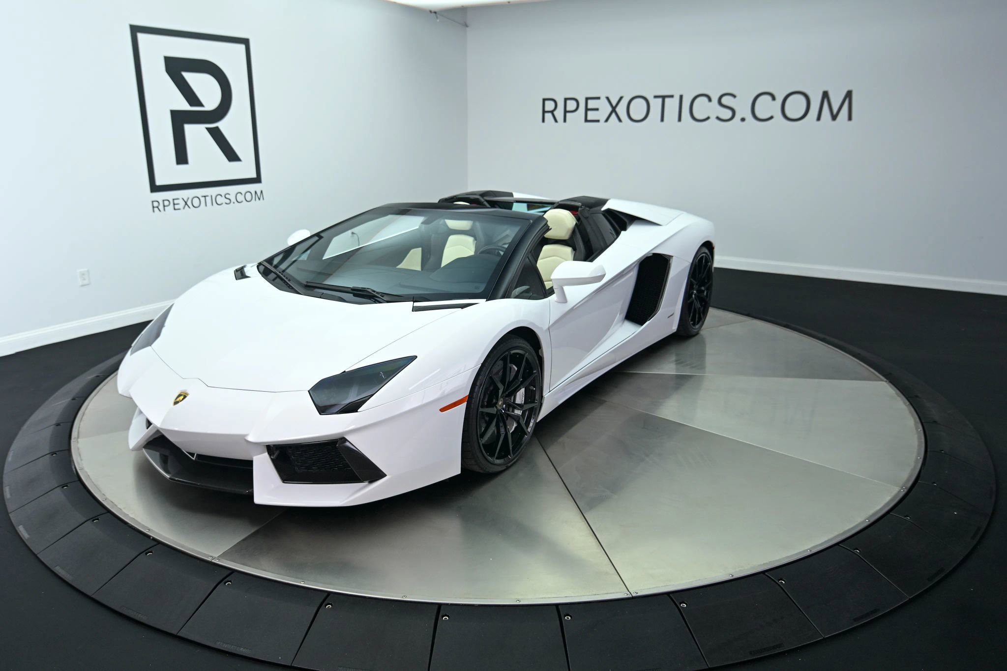 Used 2014 Lamborghini Aventador LP 700-4
