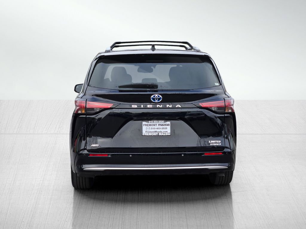 Used 2023 Toyota Sienna Limited AWD/4WD image 5