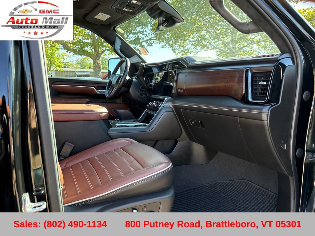 Used 2024 GMC Sierra 3500 Denali Ultimate AWD/4WD image 27