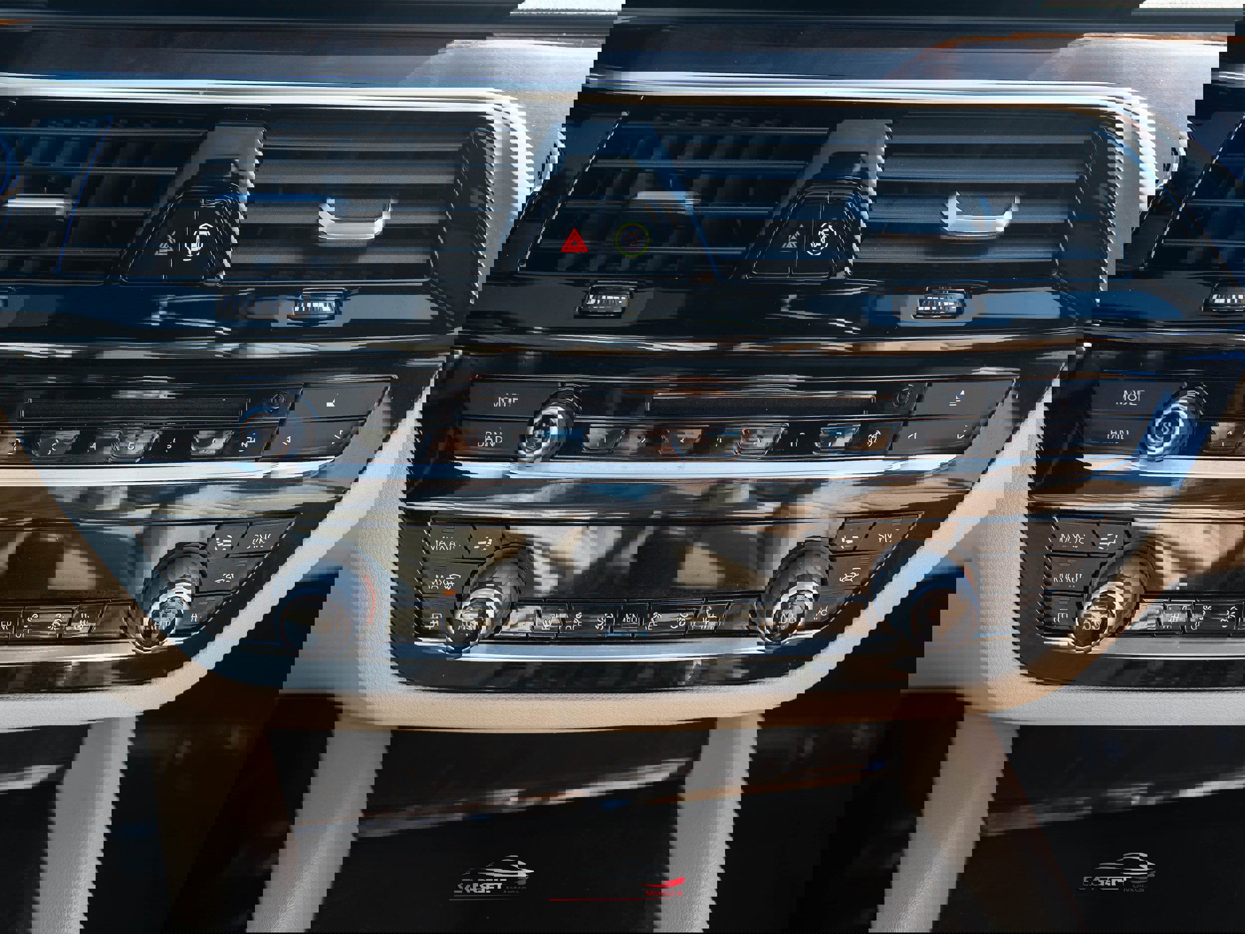 Used 2018 BMW 530i xDrive image 35