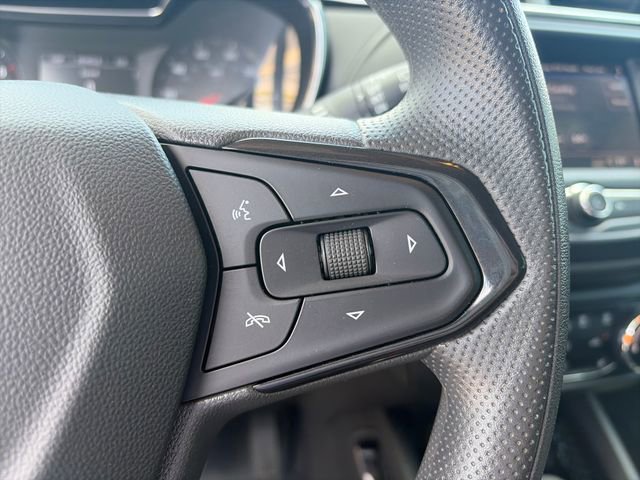 Used 2022 Chevrolet TrailBlazer LT w/ Driver Confidence Package FWD image 25