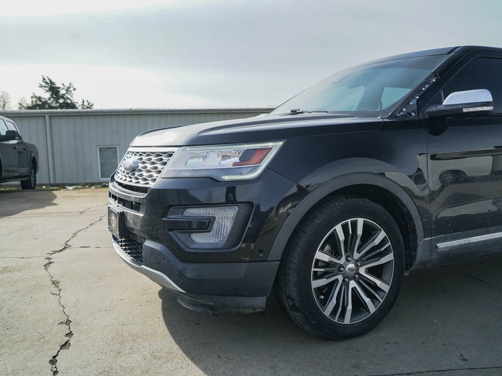 Used 2017 Ford Explorer Platinum image 31