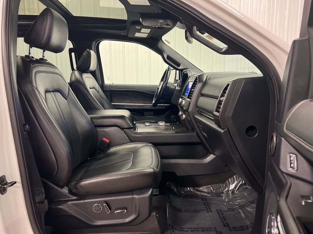 Used 2021 Ford Expedition Max Limited image 8