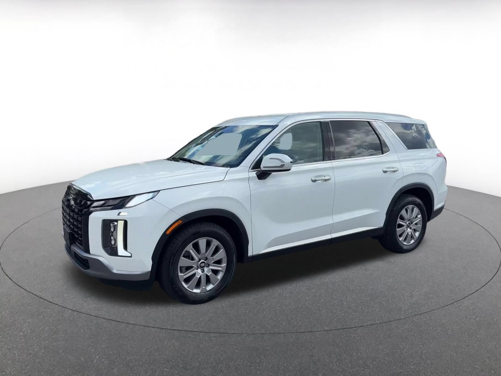 Used 2024 Hyundai Palisade SEL FWD image 6