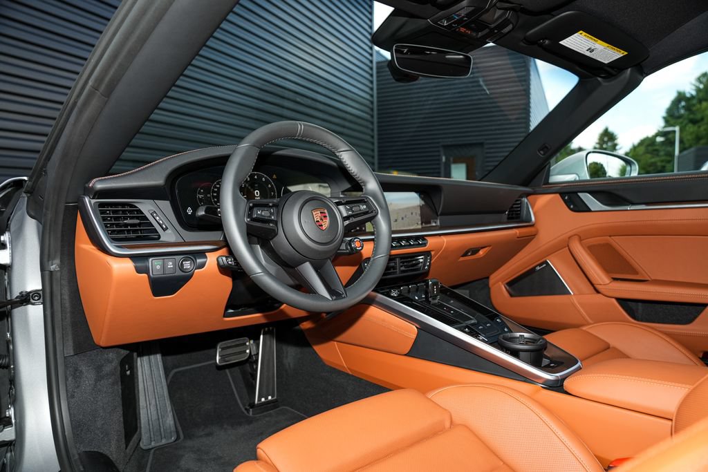 Certified 2026 Porsche 911 Targa 4S AWD/4WD image 4