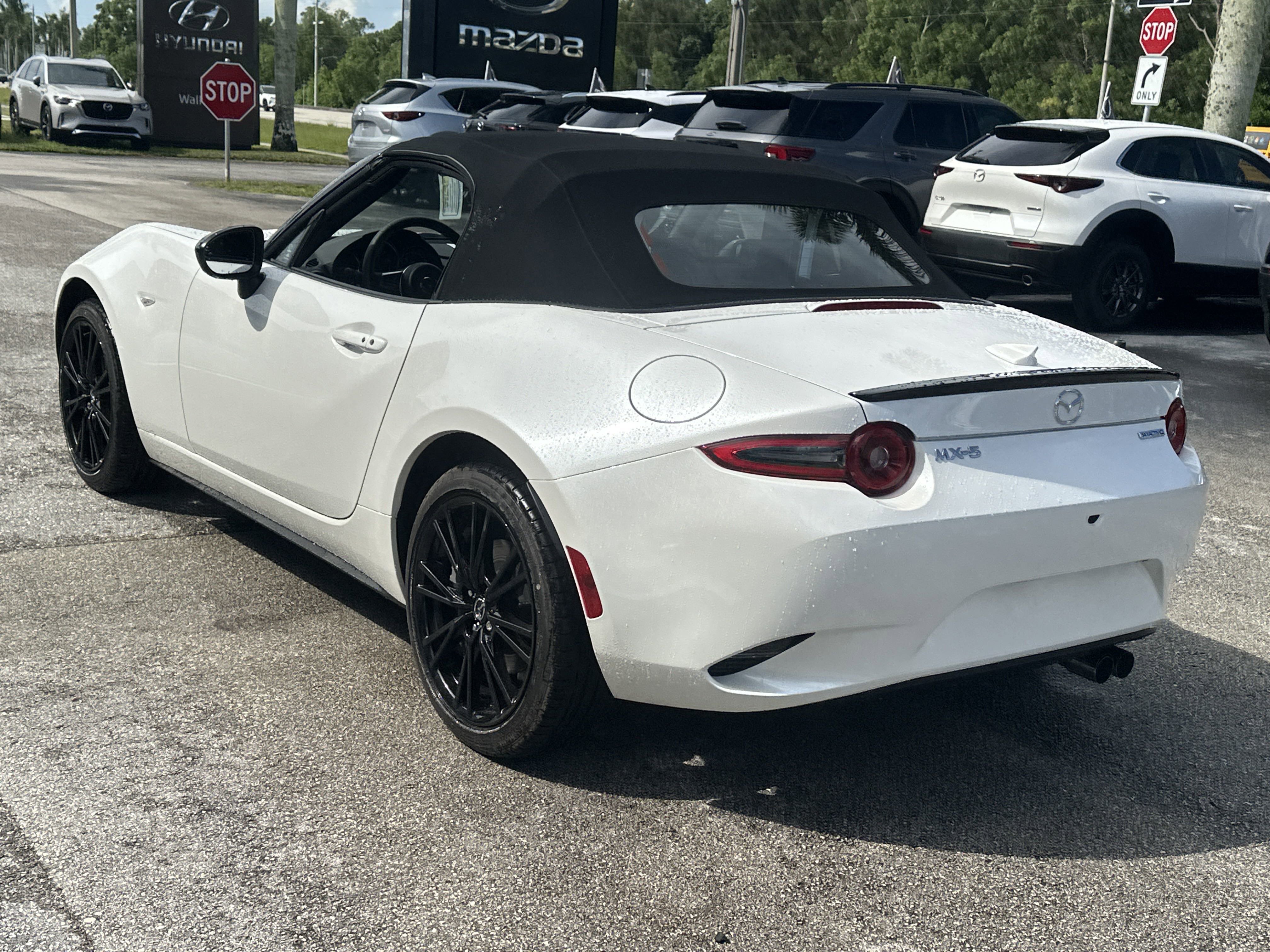 New 2025 MAZDA MX-5 Miata Club w/ Interior Package image 8