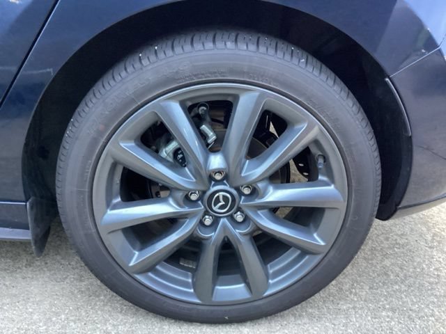 Used 2023 MAZDA MAZDA3 s FWD image 6