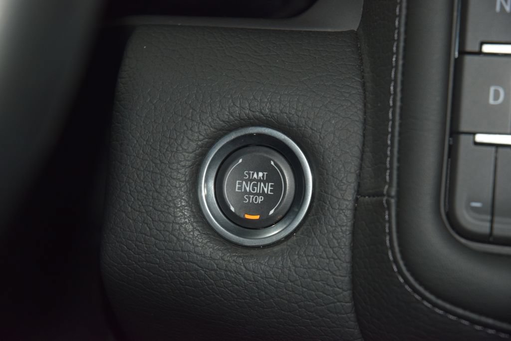 Used 2024 GMC Yukon XL Denali AWD/4WD image 36