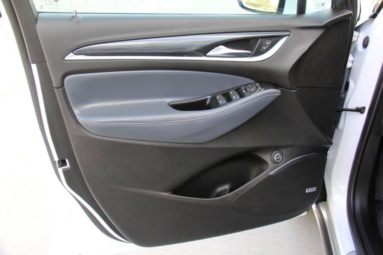 Used 2024 Buick Enclave Essence FWD image 22