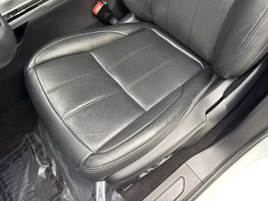 Used 2023 Land Rover Range Rover Evoque S image 28