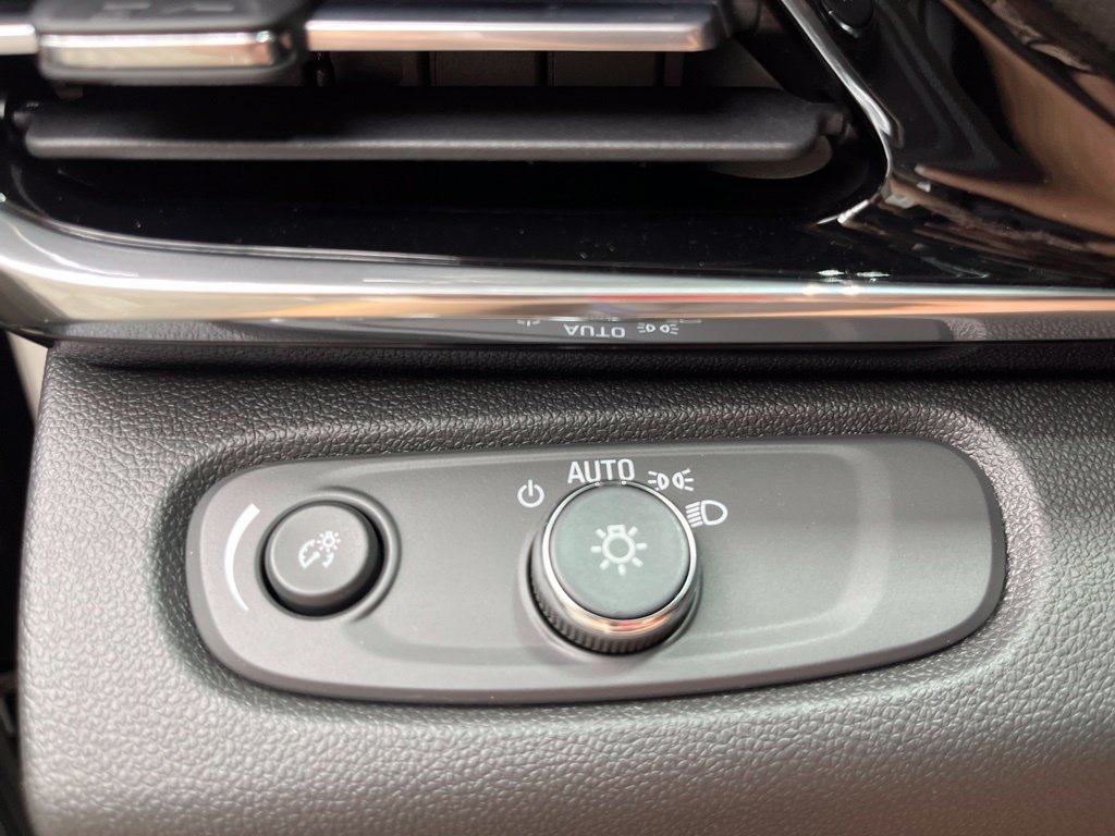 New 2026 Buick Envista Sport Touring w/ Convenience I Package FWD image 11