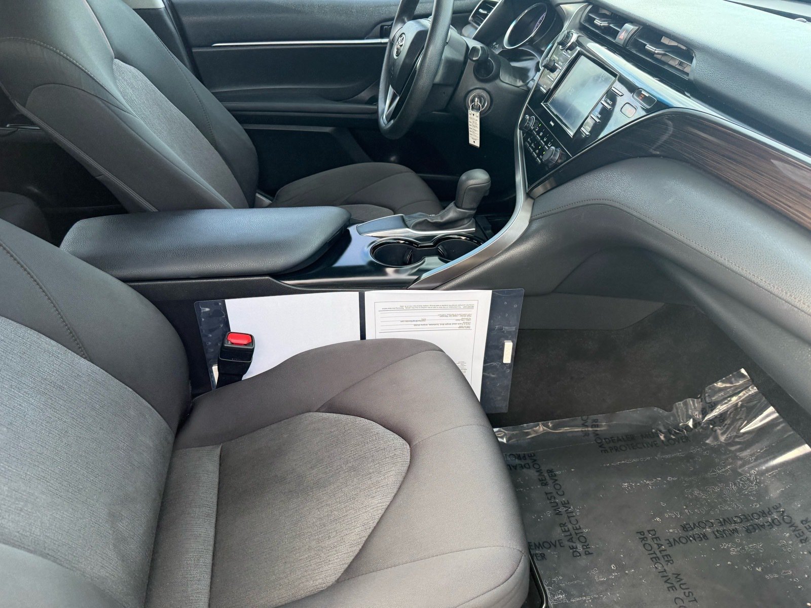 Used 2020 Toyota Camry LE w/ Carpet Mat Package FWD image 30