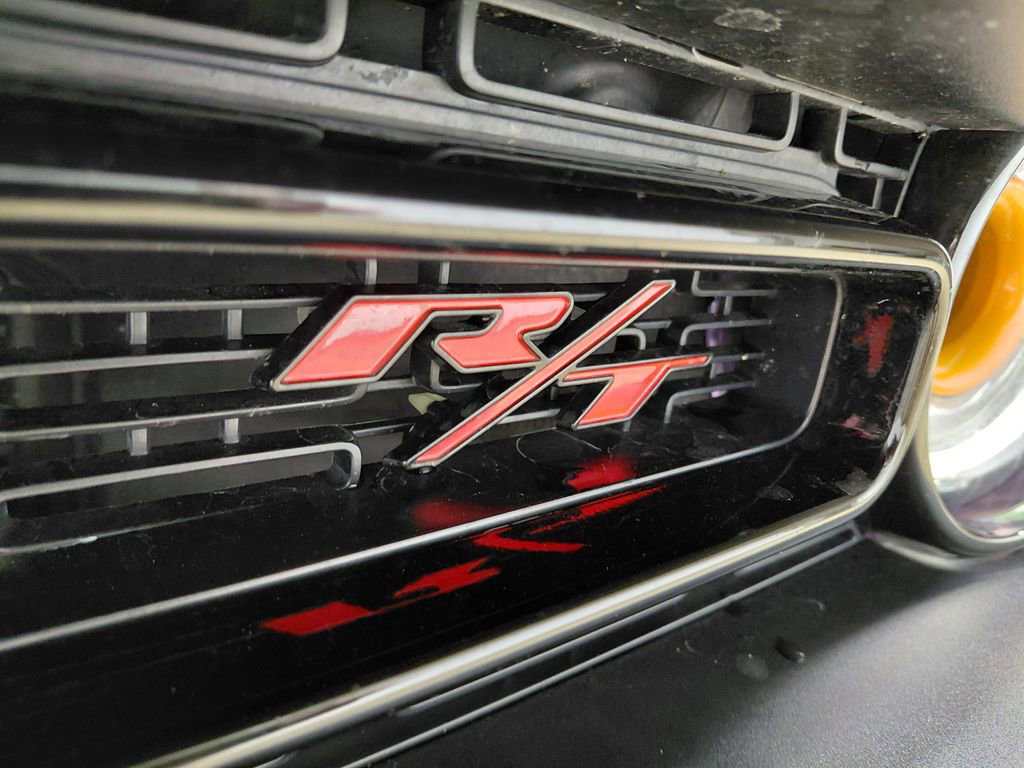 Used 2015 Dodge Challenger R/T Plus image 26