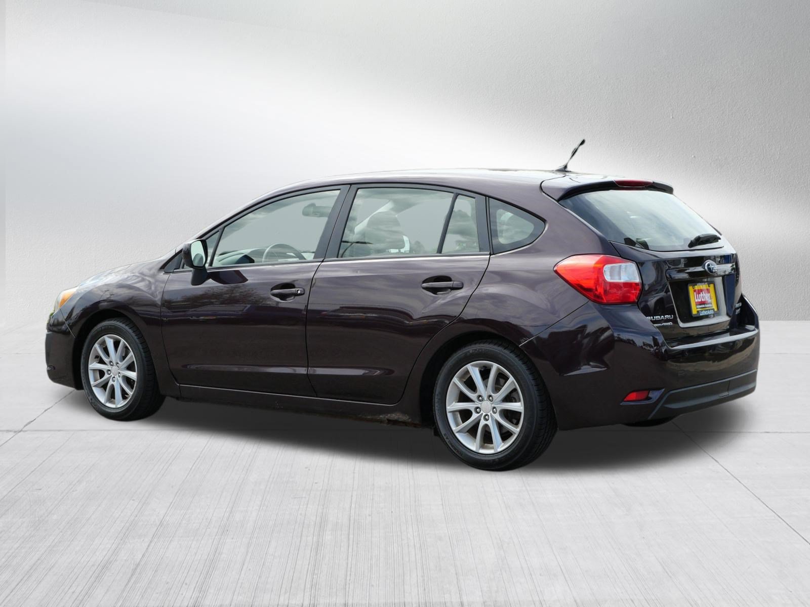 Used 2012 Subaru Impreza 2.0i Premium w/ All-Weather Pkg AWD/4WD image 5