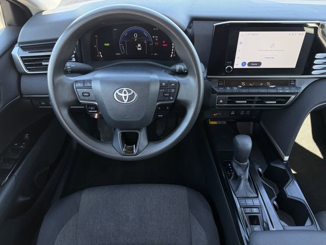 Used 2025 Toyota Camry LE image 12
