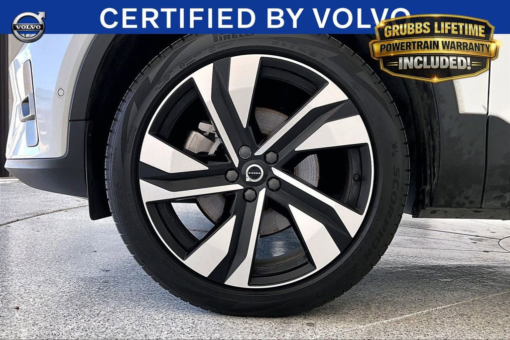 Certified 2024 Volvo XC40 B5 Ultimate w/ Protection Package Premier AWD/4WD image 12