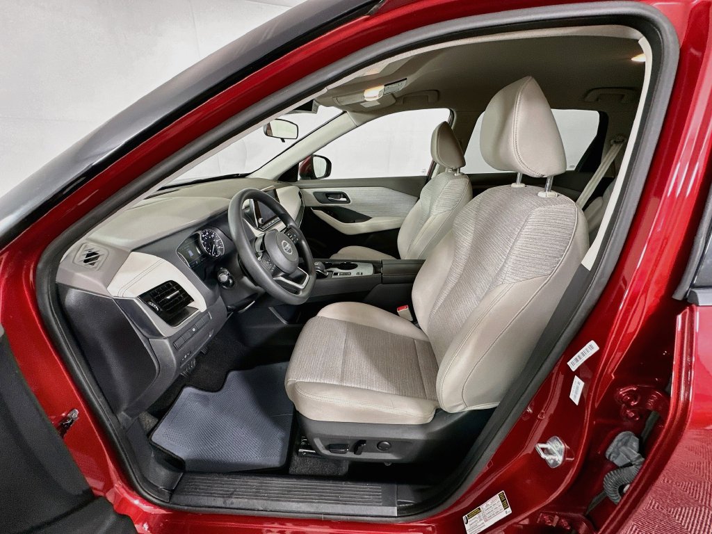 Used 2021 Nissan Rogue SV FWD image 19