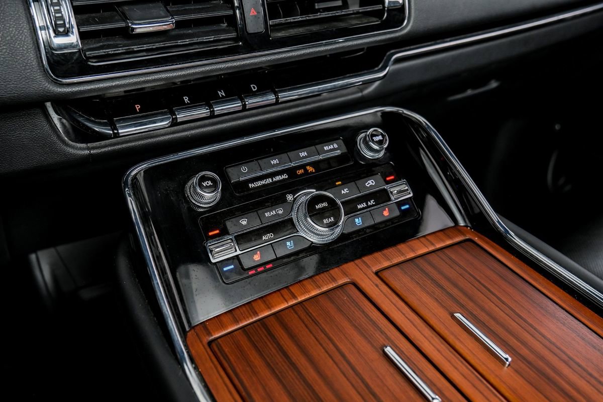 Used 2024 Lincoln Navigator Reserve image 25
