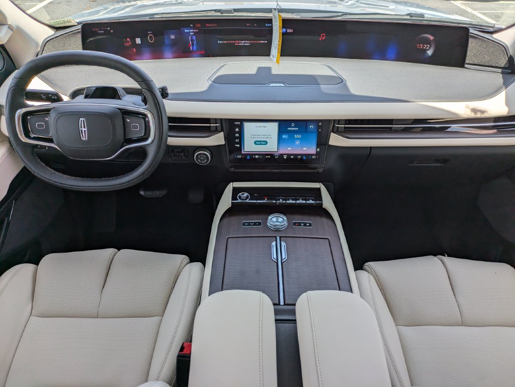 New 2027 Lincoln Navigator L Reserve AWD/4WD image 16