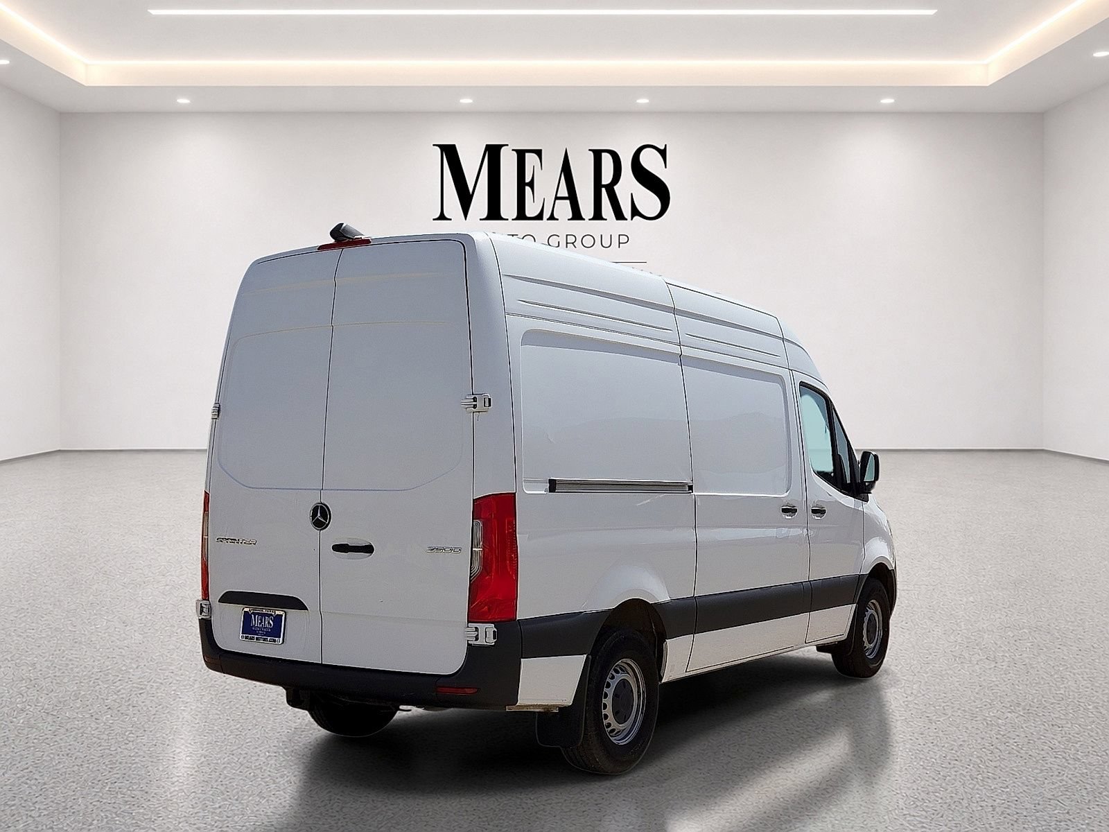 Used 2025 Mercedes-Benz Sprinter 2500 image 5