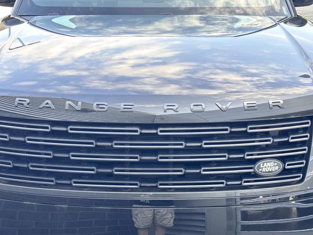 New 2026 Land Rover Range Rover SE AWD/4WD image 11