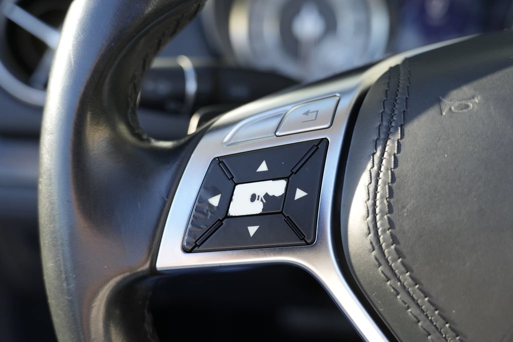 Used 2015 Mercedes-Benz SL 400 w/ Premium I Package image 37