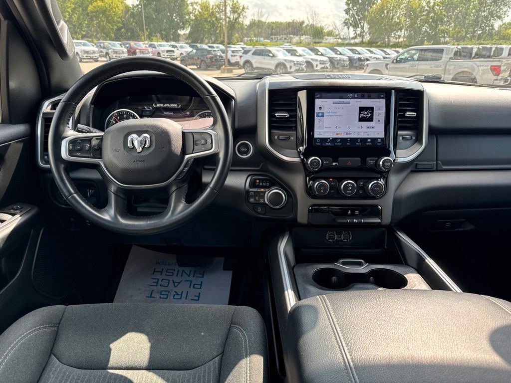 Used 2022 RAM 1500 Big Horn AWD/4WD image 6