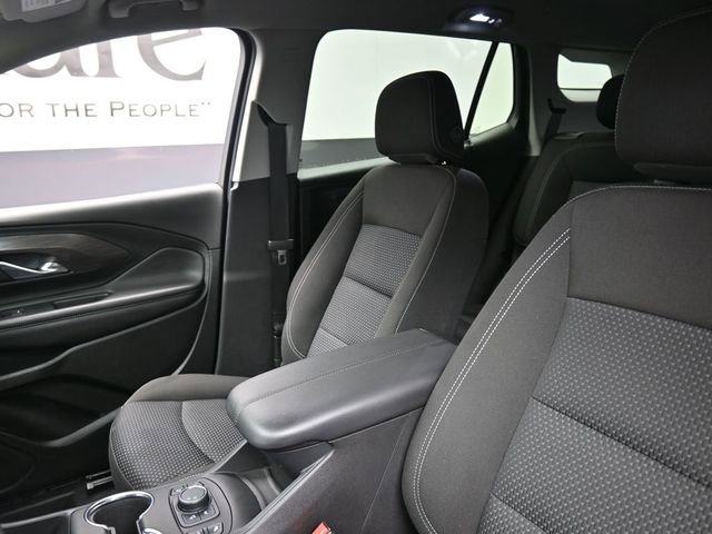 Used 2023 GMC Terrain SLE w/ Driver Convenience Package image 16