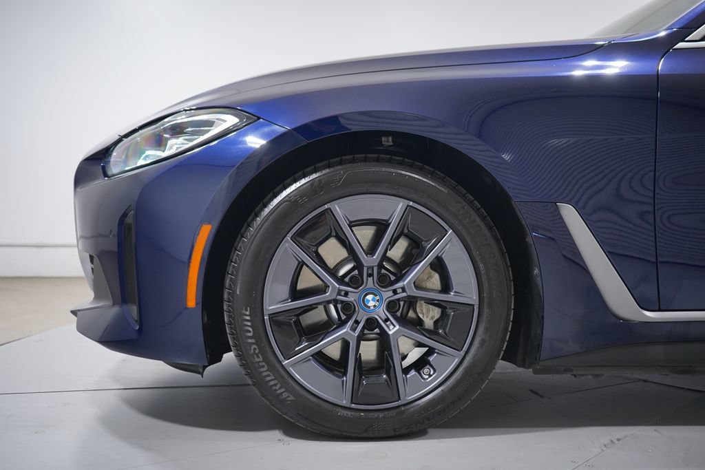 Used 2023 BMW i4 eDrive40 w/ Premium Package RWD image 2
