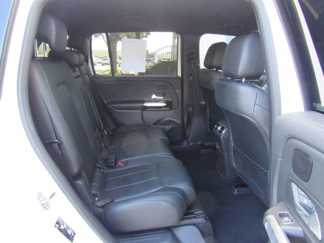 Used 2022 Mercedes-Benz EQB 300 4MATIC w/ Exclusive Package image 22