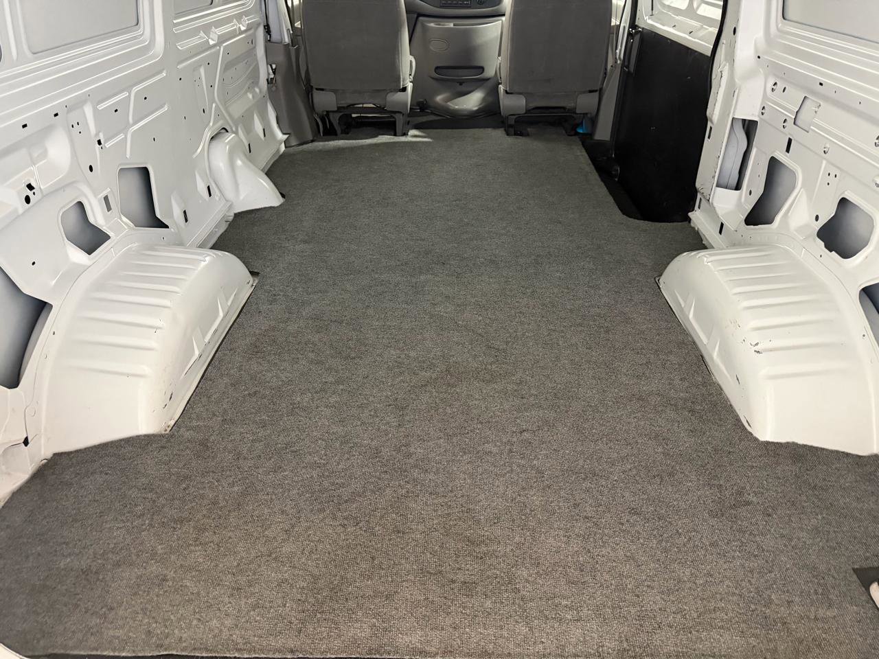 Used 1999 Ford E-150 and Econoline 150 RWD image 13