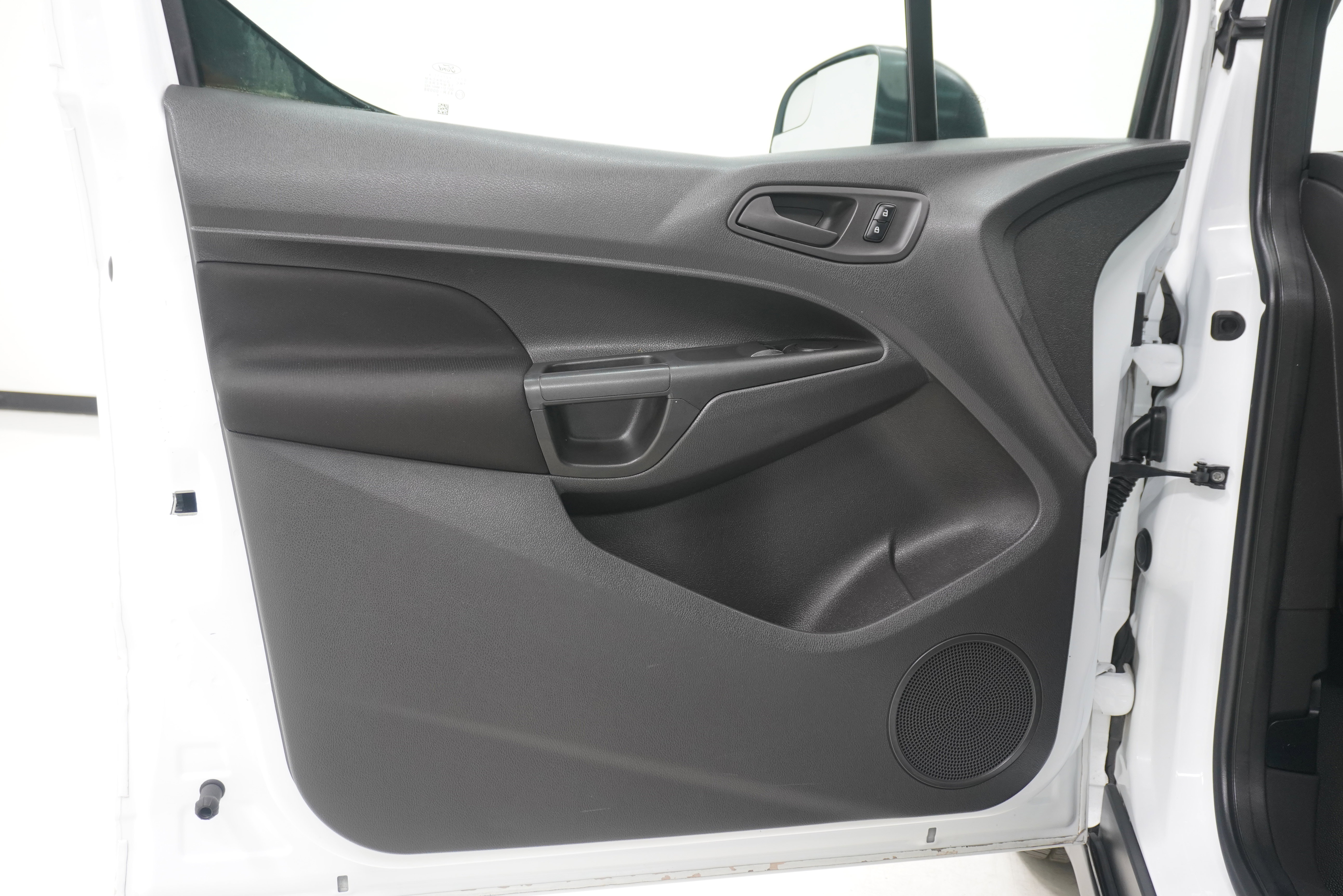 Used 2015 Ford Transit Connect XL image 12