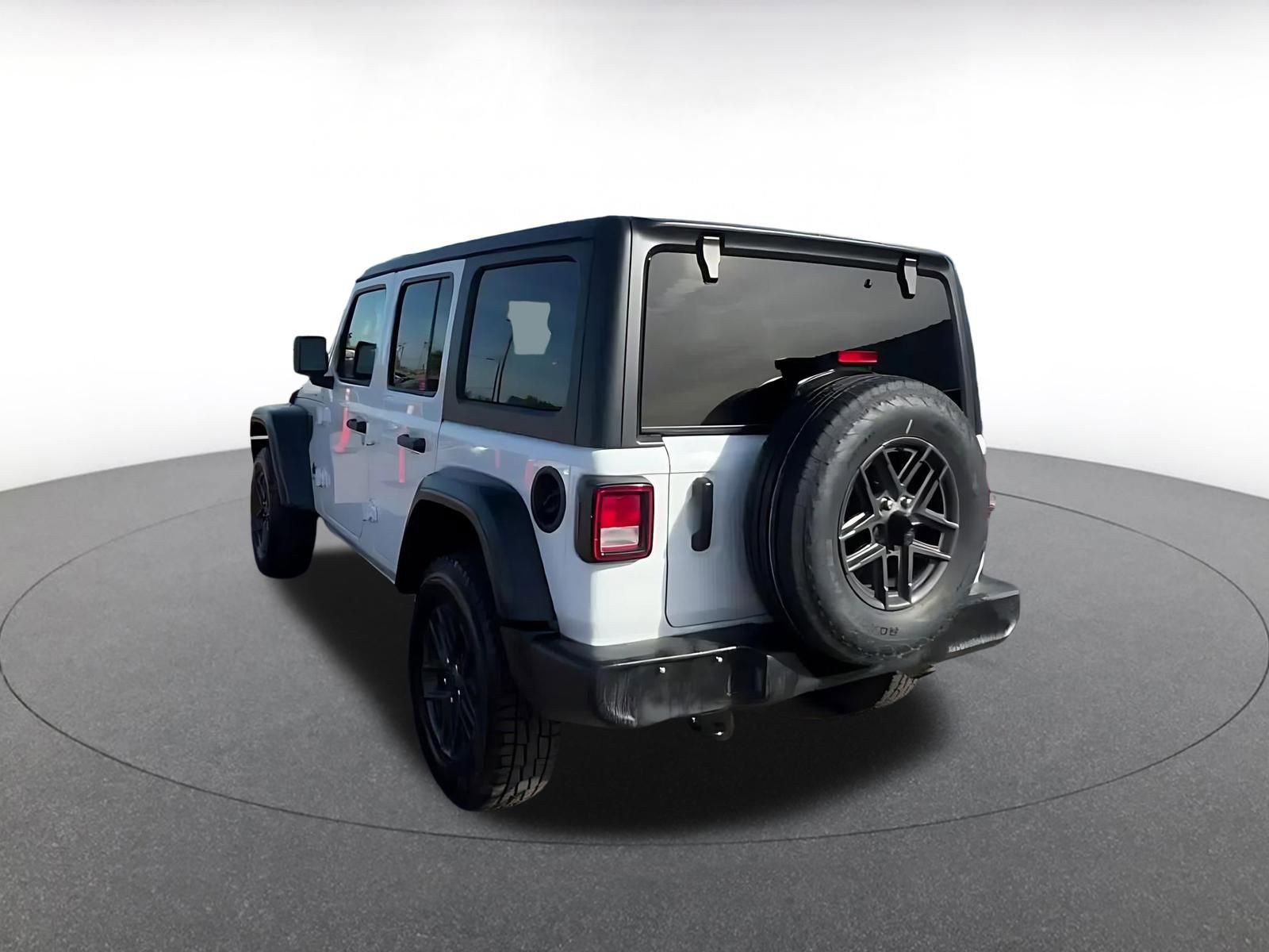 Used 2025 Jeep Wrangler Sport S image 15