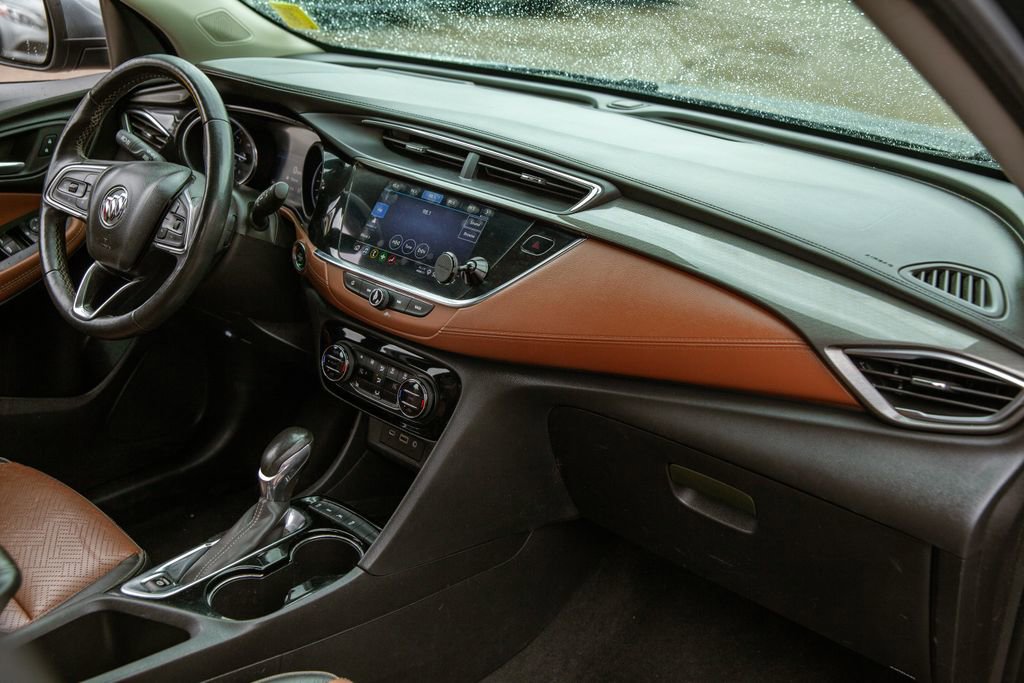 Used 2021 Buick Encore GX Essence w/ Experience Buick Package image 10