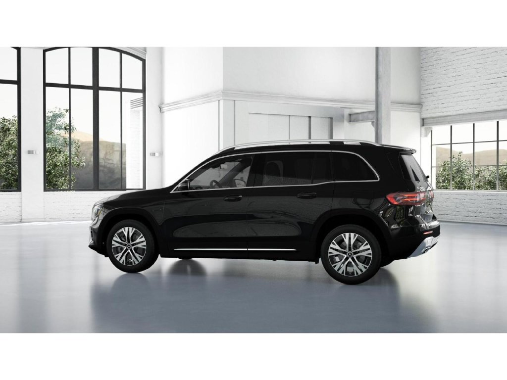 Certified 2026 Mercedes-Benz GLB 250 4MATIC image 32