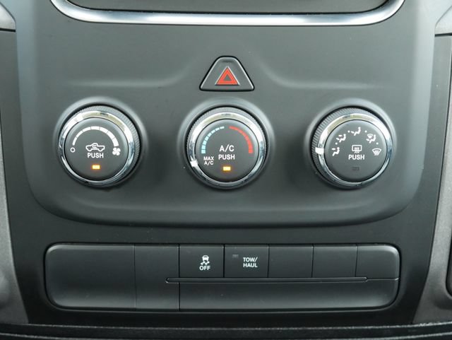 Used 2017 RAM 1500 Express AWD/4WD image 21