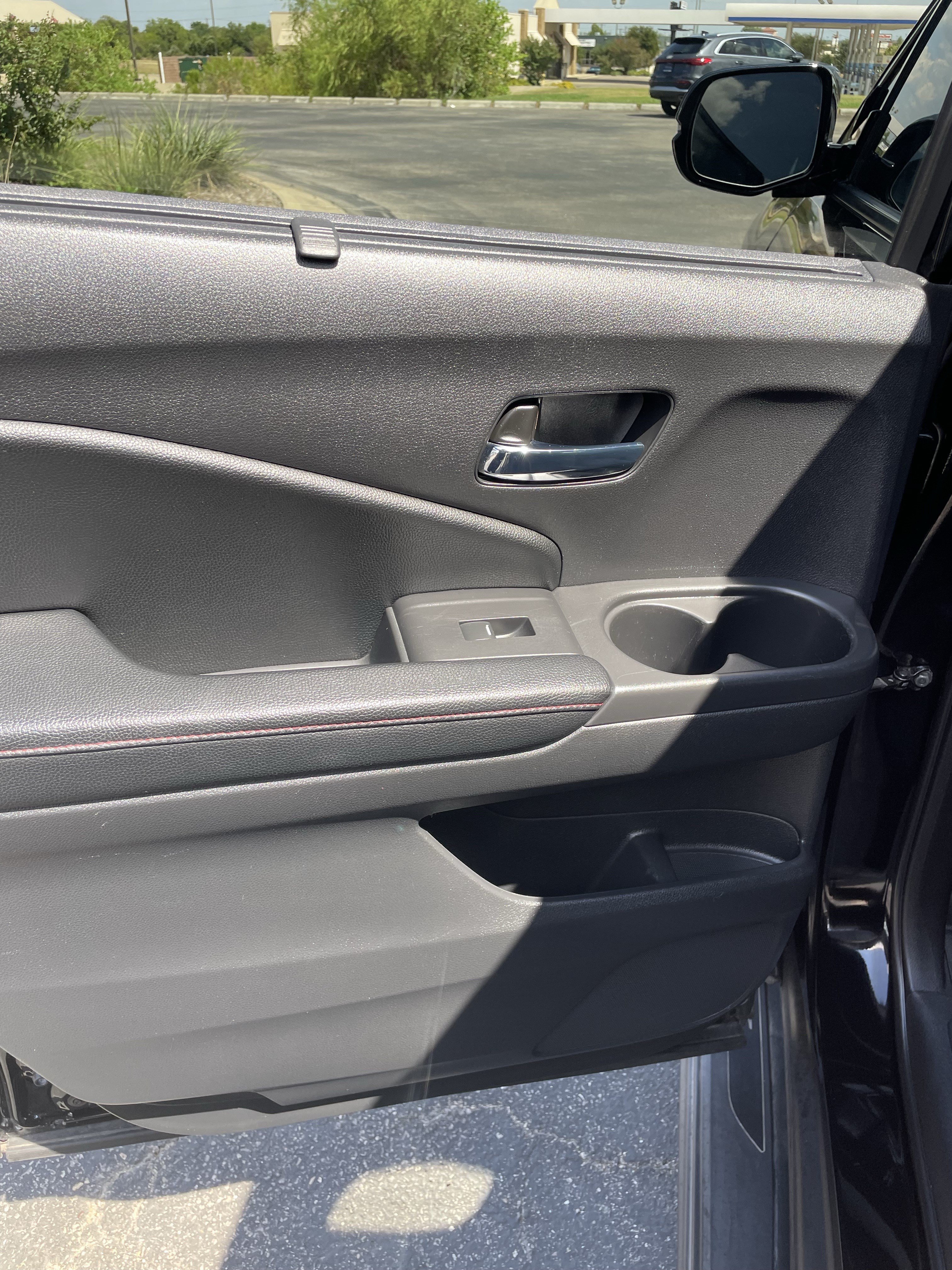 Used 2020 Honda Pilot Black Edition image 15